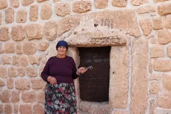 Gülgöze Köyü (ayn Wardo)
