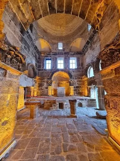 Nusaybin Mor Yakup Kilisesi (nisibis Akademisi)