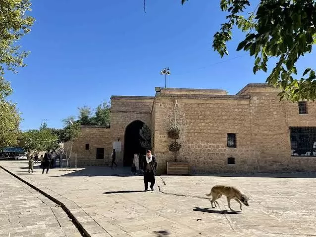 Sultan Şeyhmus Türbesi (şeyh Musa Külliyesi)