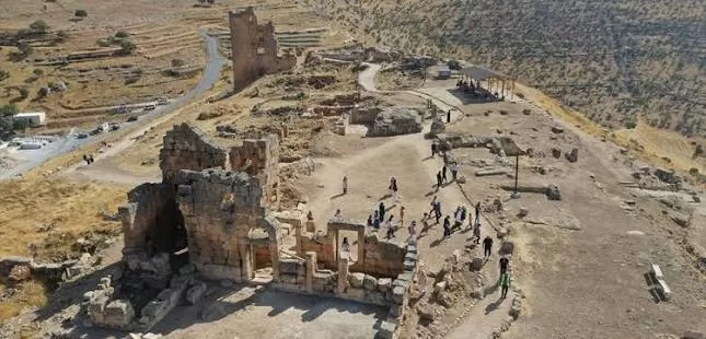Zerzevan Kalesi Ve Mithras Kutsal Alanı