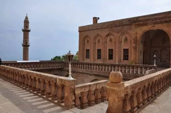 Şehidiye Medresesi Ve Camii
