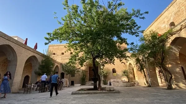 Gelüşke Hanı